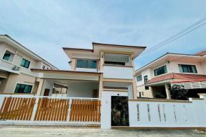 บ้านเดี่ยว ปิยวัฒน์3 บางแสน-อ่างศิลา รีโนเวทใหม่ทั้งหลัง